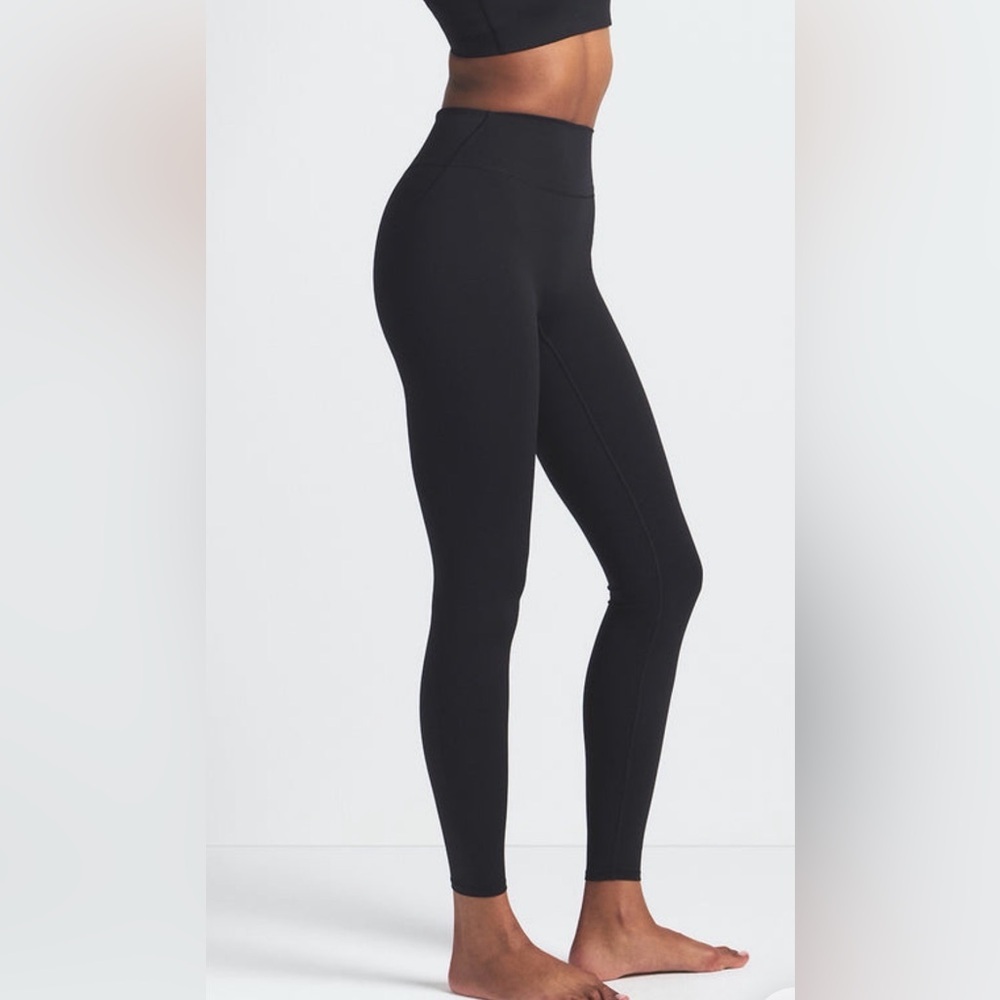 NWT NikeSKIMS Matte High-Waisted 29” Leggings Obsidian Size Small - Picture 5 of 8